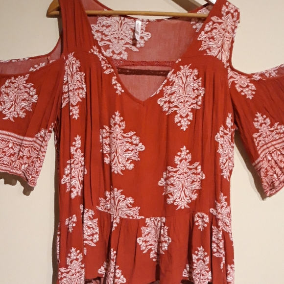 ❤ Xhilaration floral print top - Picture 6 of 6